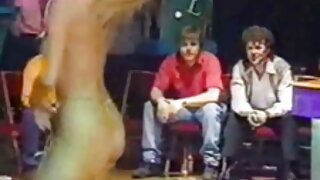 வெள்ளை காலுறைகளில்